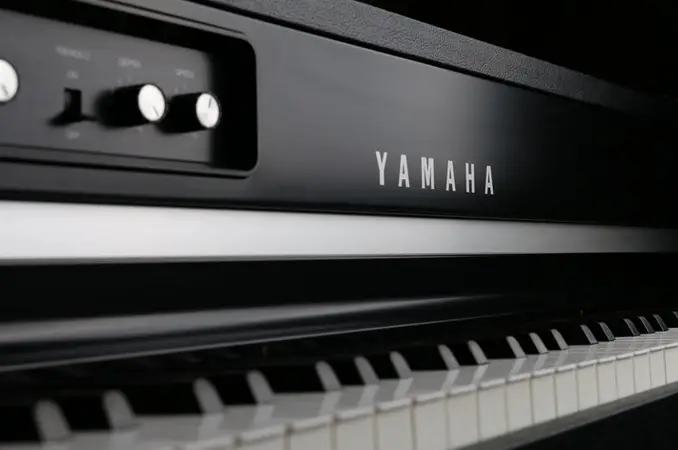 BEST DIGITAL PIANO FOR A BEGINNER